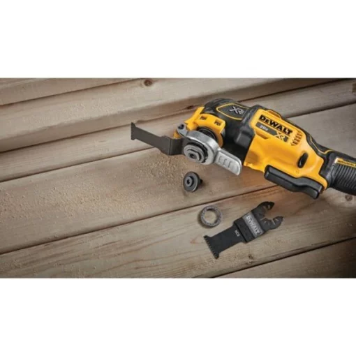 20V Max* Xr(R) 3-Speed Cordless Oscillating Multi-Tool Kit