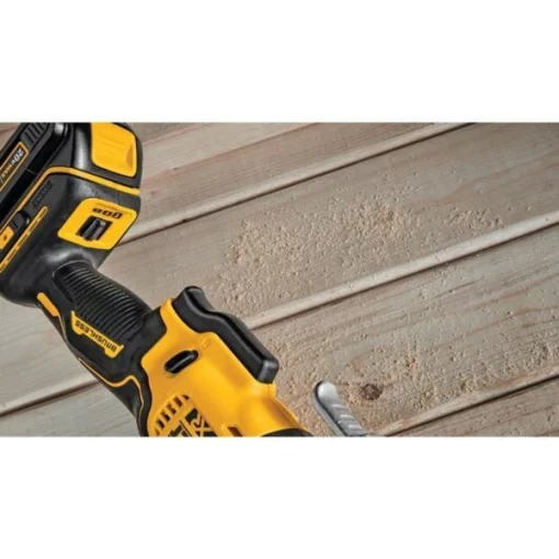 20V Max* Xr(R) 3-Speed Cordless Oscillating Multi-Tool Kit