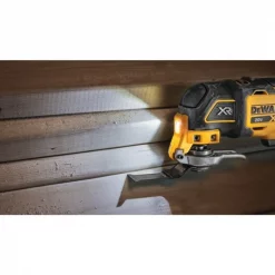 20V Max* Xr(R) 3-Speed Cordless Oscillating Multi-Tool Kit