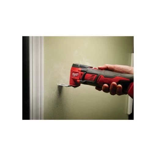 M18 Cordless LITHIUM-ION Multi-Tool Kit