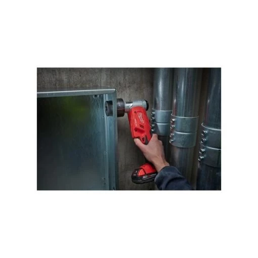 M18 FORCELOGIC 6T Knockout Tool 1/2" – 4" Kit