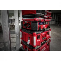 M18™ PACKOUT™ Cordless Radio + Charger