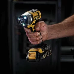 Dewalt 20V 1.5Ah 1/4In Cordless Impact Driver 4 20V 1.5Ah 1/4In Cordless Impact Driver