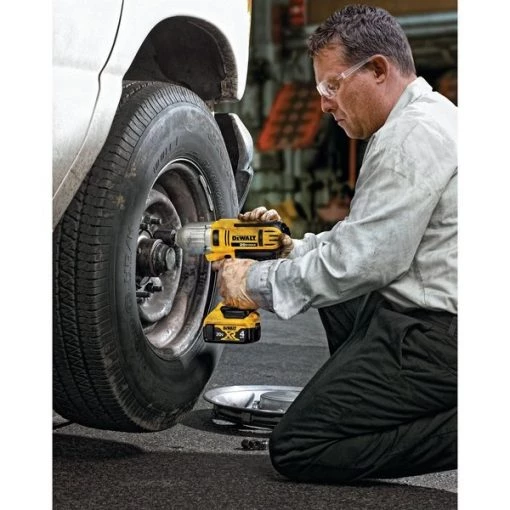 Cordless Impact Wrench Kit, 20V 1/2" Pin Detent, DCF889M2