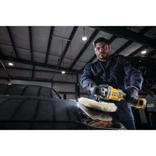 20V MAX* XR(R) 7 in. Cordless Variable-Speed Rotary Polisher Kit