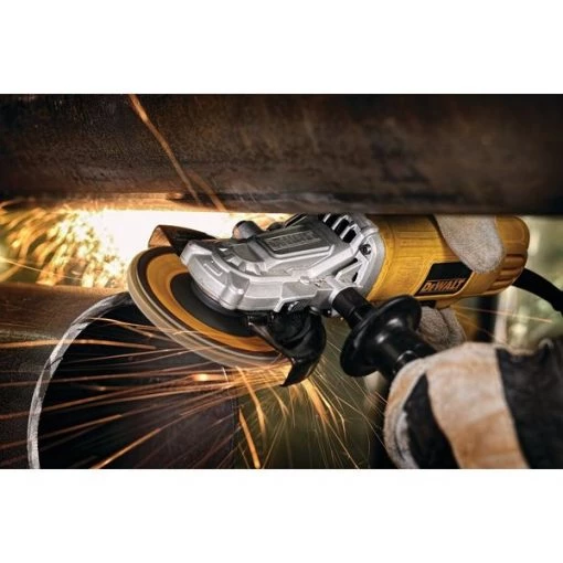 4-1/2 IN. – 5 IN. FLATHEAD PADDLE SWITCH SMALL ANGLE GRINDER WITH NO LOCK-ON