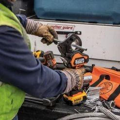 Battery-Operated EHS Closed-Jaw Cutter, 4 Ah