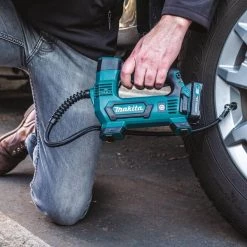 12V max CXT® Inflator Kit (2.0Ah)