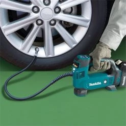 Makita 18V LXT? Lith-io Cordless Inflator Kit, with one battery (1.5Ah)